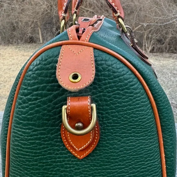 Vintage Dooney & Bourke Boston Green and Tan Leather Handbag - Picture 5 of 9